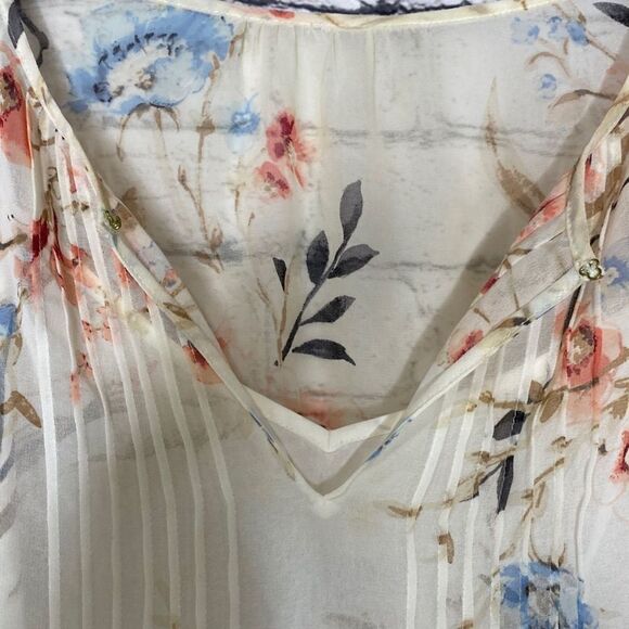 White House Black Market White & Pink Floral Print Mimosa Flutter Sleeve Chiffon - Picture 10 of 16